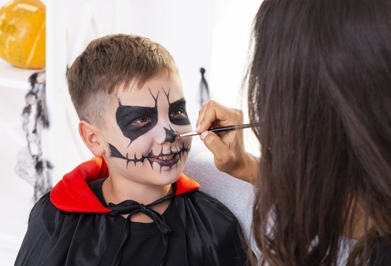 Anniversaire maquillage enfant de 3 à 12 ans à domicile