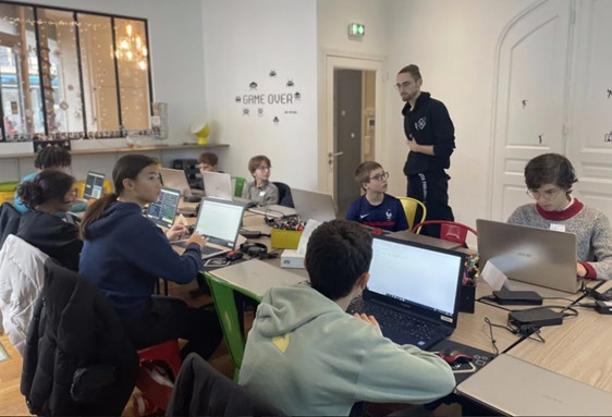 Stage initiation à la programmation Python enfant de 11 à 15 ans à Paris 15