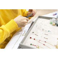 Anniversaire création de bijoux enfant de 8 à 16 ans à Paris 16