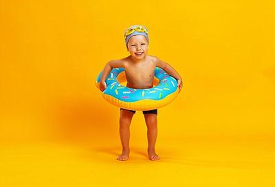 Stage minis nageurs et multisports enfant de 3 à 5 ans à Paris 8