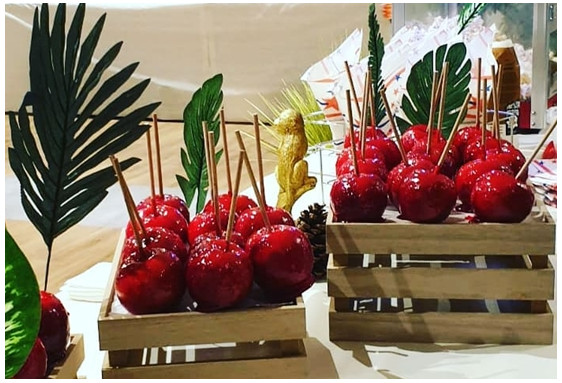 Stand Pommes d'Amour de Noël pour entreprise